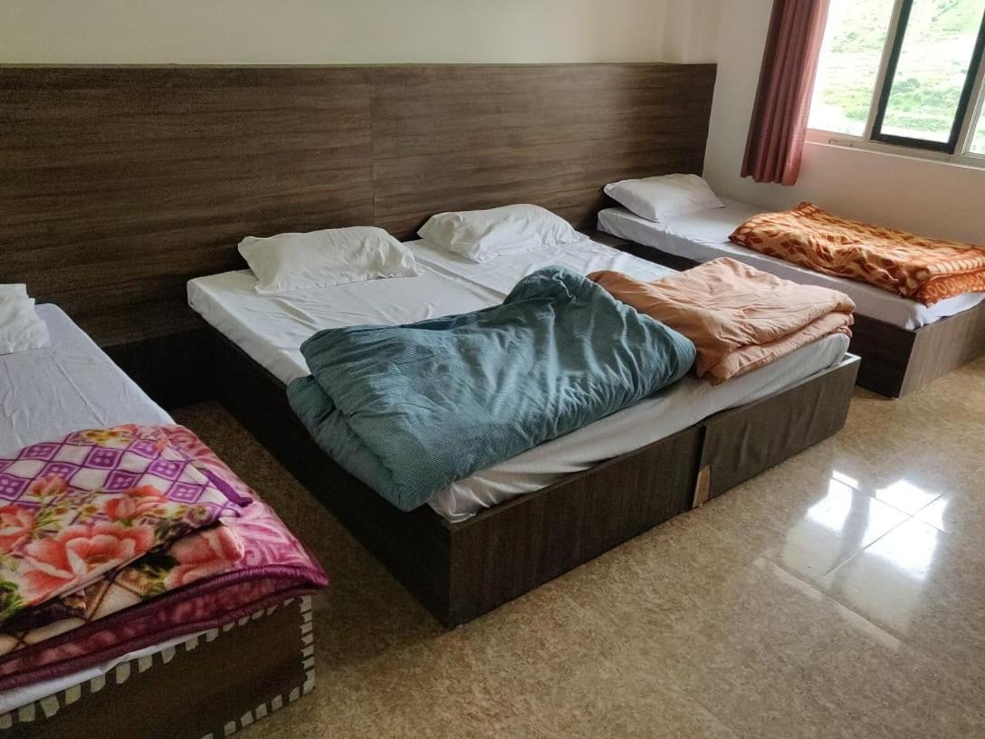 Shri Vedvyas Homestay Badrinath Kamer foto